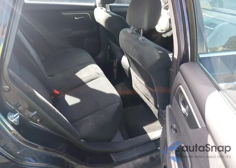 2015 Nissan Altima 2.5 S z USA, uszkodzony, nr VIN 1N4AL3AP1FC223069